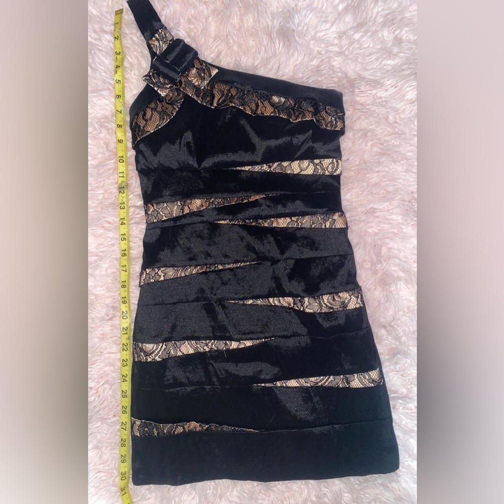 BLACK AND PINK LACE DRESS - Picture 6 of 7
